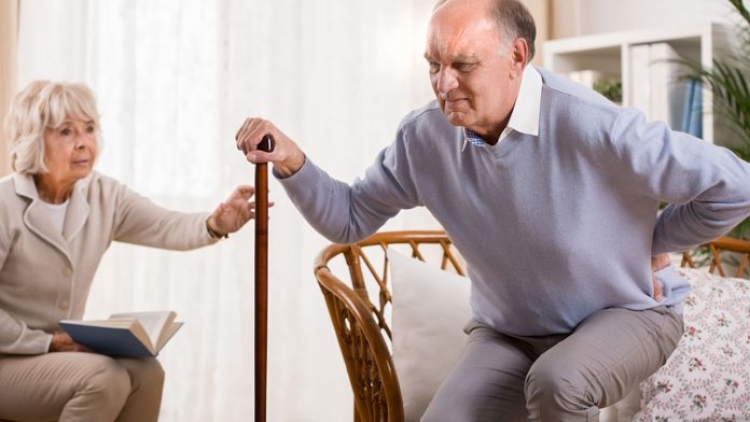 Vitassistance assistenza anziani disabili domiciliare ospedaliera. Le nostre badanti assunte da noi al Vostro servizio