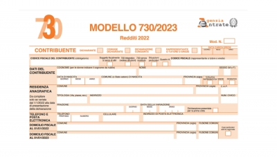 Detrazione e deduzione contributi colf e badante, modello 730/2023: importi e requisiti