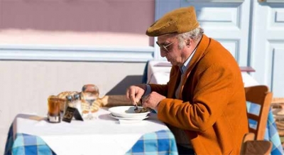 Vitassistance badanti Torino, Milano, Savona, Aosta assunte da noi al Vostro servizio